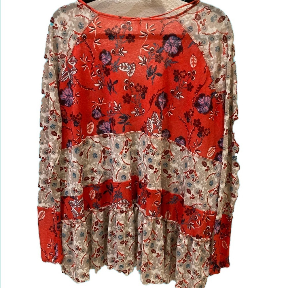 Free People Isabella BOHO blouse in Cherry. Size S - Picture 3 of 5